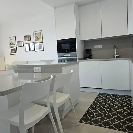 Appartement Mit Poolsicht *