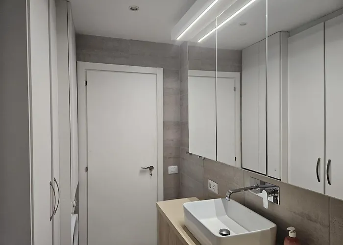 Mit Poolsicht Apartament