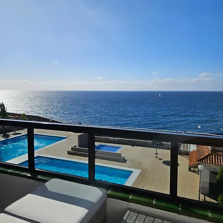 Apartment Mit Poolsicht Costa Del Silencio