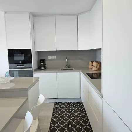Apartment Mit Poolsicht Costa Del Silencio
